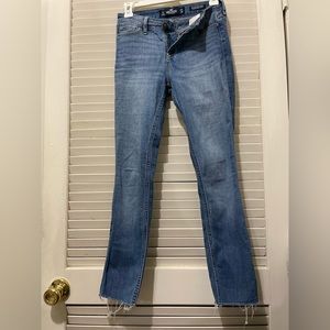 Hollister Mid-Rise Supper Skinny 25W 28L EUC